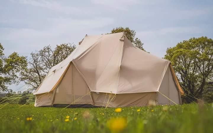 Evelyns Garden Glamping Site Oxfordshire,UK - 6m Emperor Bell Tent​